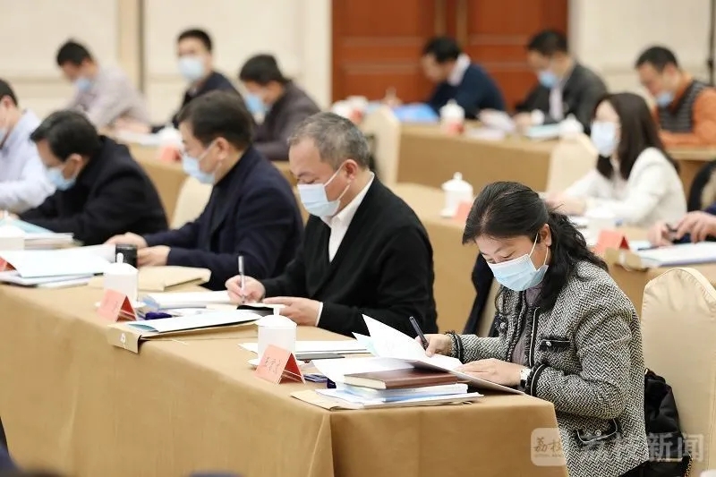 http://www.cac.gov.cn/rootimages/2021/01/24/1613065470099901-1613065470416035.jpg?1611455076192